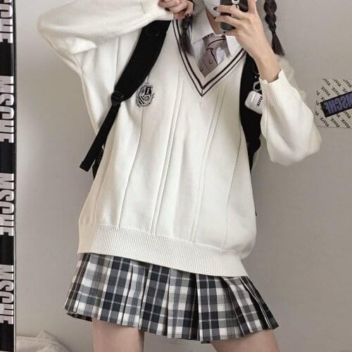 Autumn Winter White V-neck Sweater Female JK Uniform Student Japanese Pullover Long Sleeve Sweater Girls School Uniform