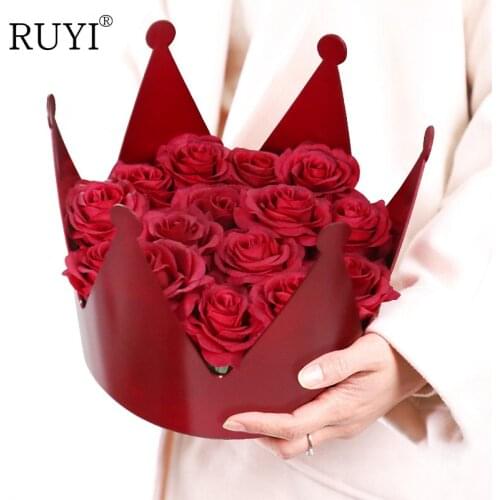 New Crown Gift Box Soap Flower Birthday Cake Cap Real Touch Flowers+Plastic Packaging Box Wedding Party Valentines Day Gift Box