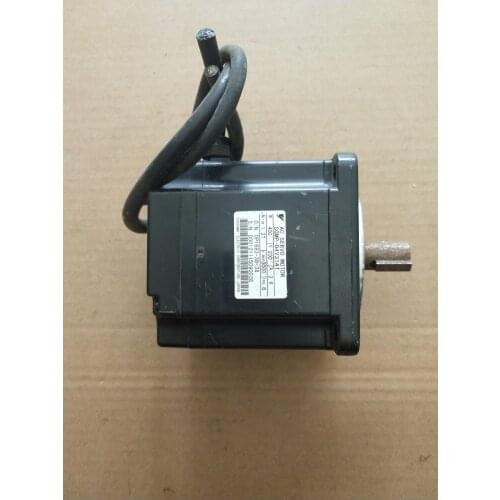 SGMP-04V314T SERVO MOTOR , used in good condition . 80% appearance new , good working , free shipping