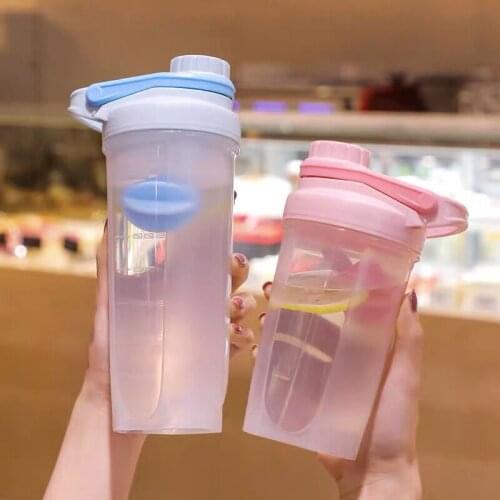 Large Capacity Portable Shaker Water Bottle Juice Milkshake Protein Powder Shake Cup Home Stirring Shake Cup with Stirring Ball