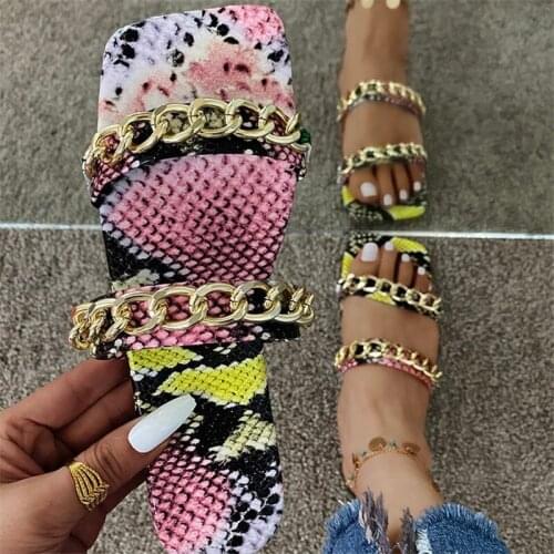 Size 36-43 Summer Fashion Women Snake Print Flat Open Toe Casual Slippers Classic Metal Chain Ladies Beach Vacation Sandals