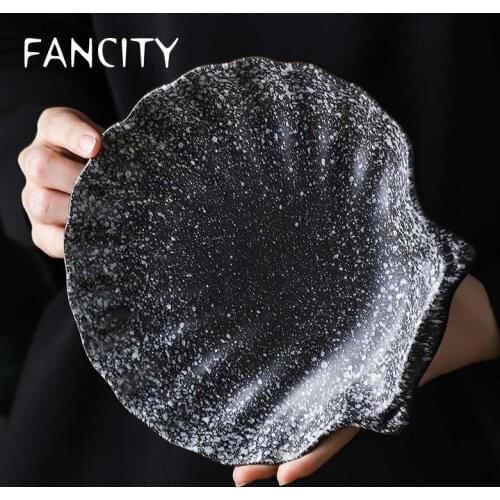 FANCITY Japanese creative ceramic plate black retro shell plate dessert plate fruit plate snack plate breakfast plate serving pl