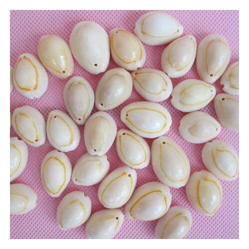 100pcs/lot Natural conch shell keychain pendant phone button material small accessories holes DIY necklace bracelet