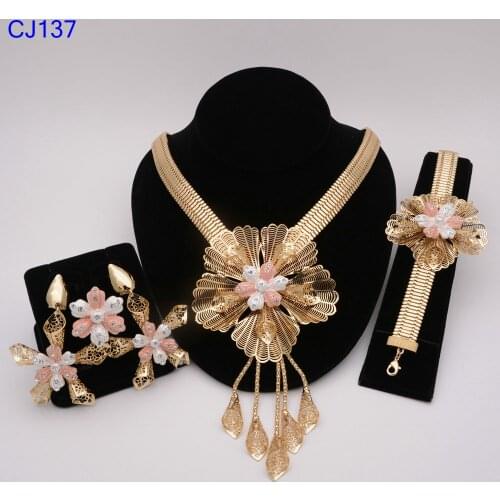 Dubai Gold designer Jewelry Set Nigeria Women accessories Bridal jewelry set Fashion African Beads Jewelry Set Wholesale
