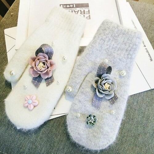 New arrive Korean Bowknot Flower Pearls Cute warm women fashion mittens gloves Winter autumn Accessories
