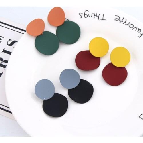 High Fashion Korean Style Paint Black Fashion Danging Drop Earrings for Women Round Resin Acrylic Long Earring Women 2018 New