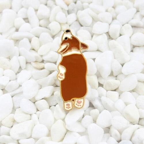 Running Bear bear chipmunk brooch Pet heart-shaped paw print Cute animal badge Denim backpack accessories Childrens gifts