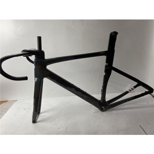 Carbon fiber road bike frame disc brake Internal wiring BSA threaded bottom bracket 700C carbon road frameset made BB68 or BB30