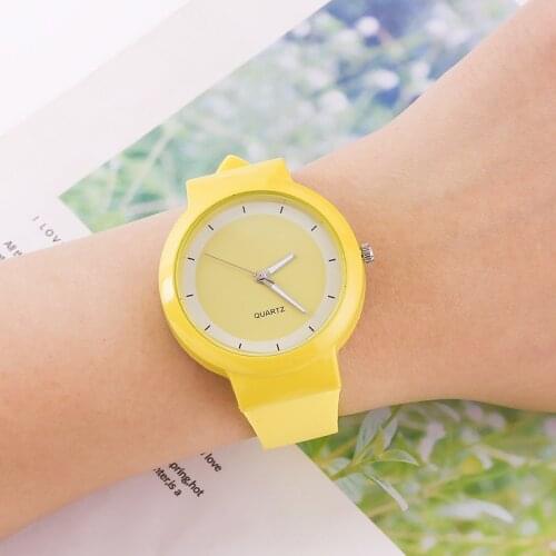 New Type Fashion Casual Women Watch Luxury Leather Brand Womens Watches for Women Leather Belt Dress Watch Relogio Feminino