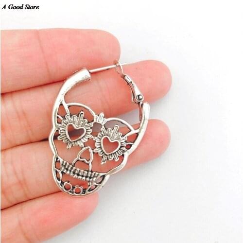 1pair European Fashion Stainless Steel Hollow Skull Stud Earring For Women Men Punk sweet Earring Personality Jewelry