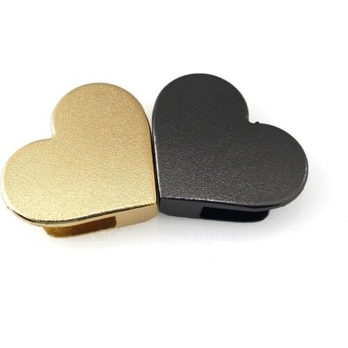 2pcs Metal Heart Shape Bag Corner Protector Buckle for Leather Craft Purse Flap Handbag Book Photo Album Hardware Accessories