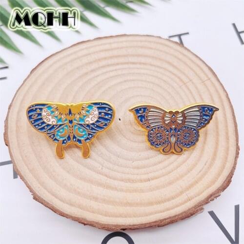 Creative Punk Animal Golden Blue Butterfly Enamel Pins Temperament Alloy Badge Brooch Retro Accessories Woman Jewelry Gift