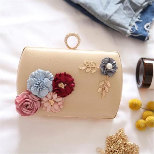 2020 handmade flowers evening clutch bags diamond ring wedding banquet wallets mini party chain shoulder bags MN1653