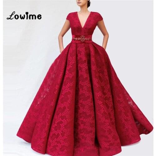 V Neck Lace Evening Dresses 2018 Abendkleider With Short Sleeves Celebrity Party Dresses Robe De Soiree Custom Beaded Prom Gowns