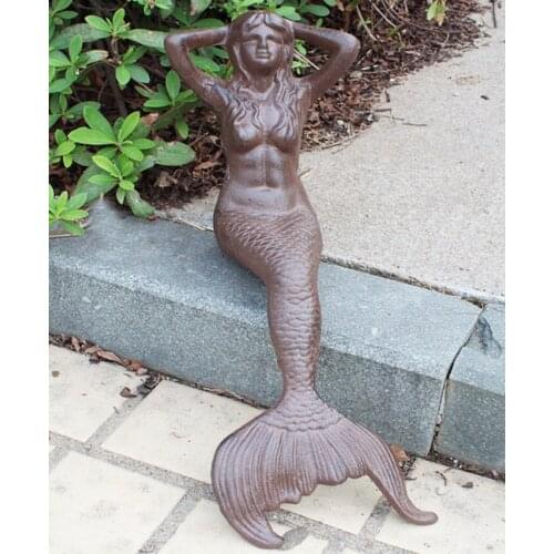 Cast Iron Mermaid Shelf Sitter Rust Finish Sitting Sunning Mermaid Statue Home Courtyard Garden Hotel Club Decoration Vintage