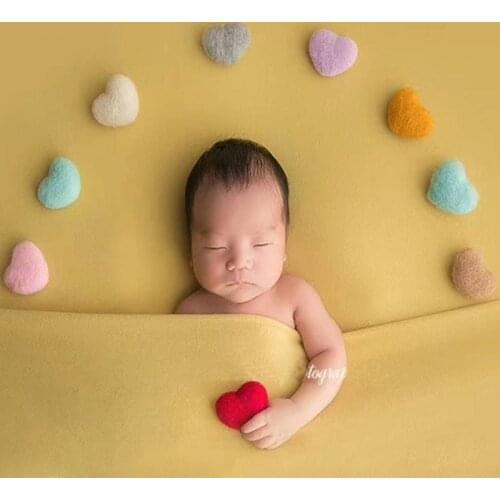 Newborn Handmade Wool Felt Heart Shape Photography Studio Props Infant fotografia Accessories Baby Girl Boy Photo Shoot Props