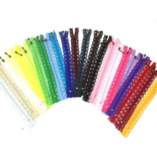 2018 Real Zippers 24pcs 20cm 9.8inch Diy Nylon Coil Lace Zipper Zippers For Sewing Tailor Craft Bed Bag 24 Colors mixed
