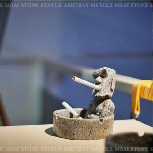 Creative Ashtray Resin Moai Ashtray Home Bedroom Decoration for Easter Day Gift