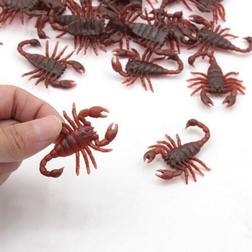 1Pcs Simulation Scorpion Frightening Toys Decorative Stakes & Wind Spinners Miniatures Fairy Garden Moss Terrarium Resin Crafts