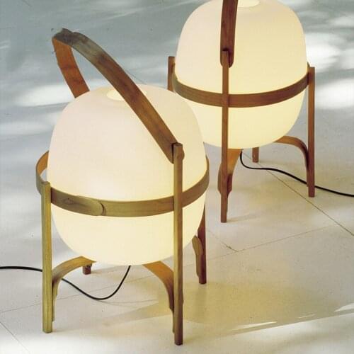 Nordic real wood desk lamp bedside lamp is contracted and contemporary bedroom warmth fashion new study lamp glass lamp