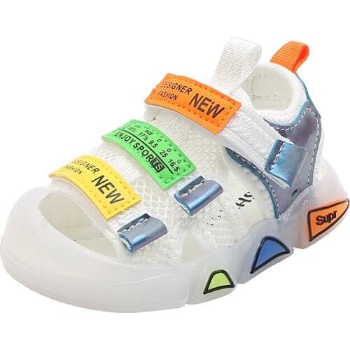 Childrens shoes 2021 new fashion boys light shoes soft soles comfortable non-slip girl sandals toddlers beach shoes