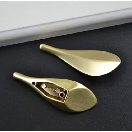 Xipeiyi Golden Leaf Shape Cabinet Door Kitchen Drawer Pull Knob Zinc Alloy Cabinet Knobs Furniture Cupboard Handles CC32MM