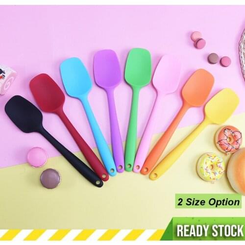 Kitchen Accessories Food Grade Silicone Non- Stick Butter Cooking Cookie Pastry Scraper Spatula Mixing Cream Scraper Heat Resist