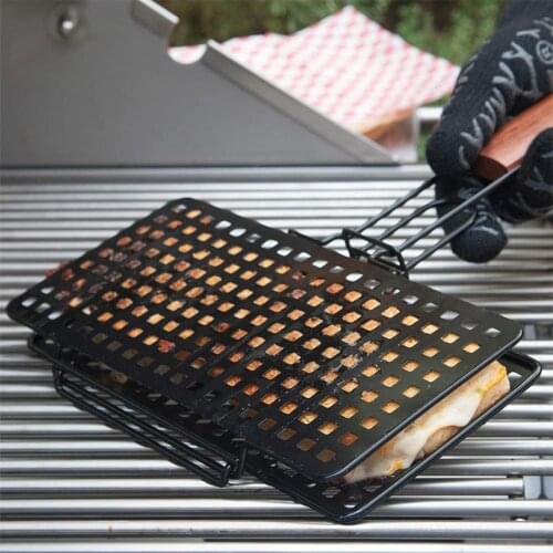Portable Nonstick Coating Grilled Cheese Press BBQ Grilling Basket With Wood Handle Meat Burger Clip BBQ Tool Grill Accessories
