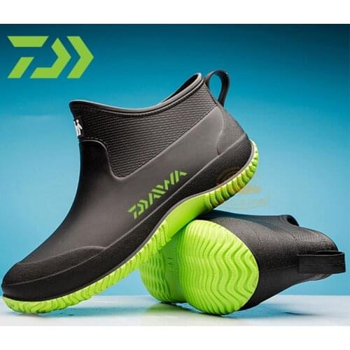 2022 Winter Outdoor Water Fishing Shoes for Men Autumn Anti Slip Waterproof Fashion Breathable Rain Boots Women Light Weight