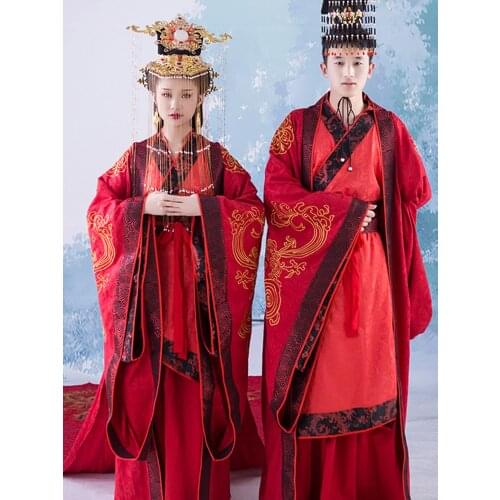 Golden Red Series Chinese Traditional Wedding Hanfu Costume Set for Bride and Groom Long Tail Hanfu with Golden Phoenix QuJu