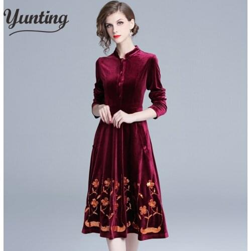 Runway Vintage Velvet Dress Women Pocket Flower Embroidery Dress