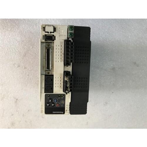 MDDDT3530 , servo motor , used in good condition . 80% appearance new , good working , free shipping