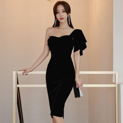 2018 Sexy Party Midi Pencil Wrap Dresses Black Asymmetrical One Shoulder Velvet Ruffles Womens Dress Club Bandage Dress Vestidos