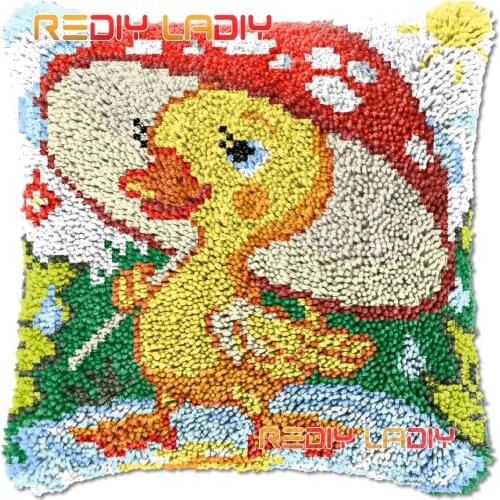 Latch Hook Cushion Cover Cartoon Ducking Needlepoint Kits Chunky Acrylic Yarn Crocheting Pillow Case Arts & Crafts