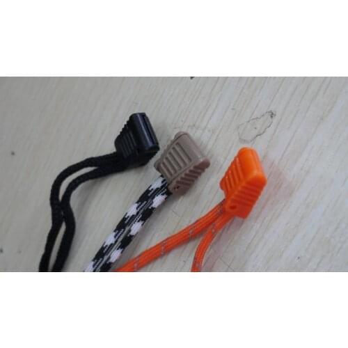 Tail clip matches 4MM umbrella rope multi-purpose tool, which can be reused firmly without removing nylon material