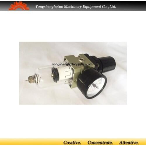 Air filter with pressure gauge