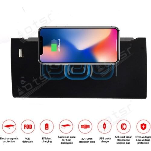 QI Car Wireless Charger For Baojun 530 2018 Intelligent Infrared Fast Chargingfor iPhone Samsung Huawei