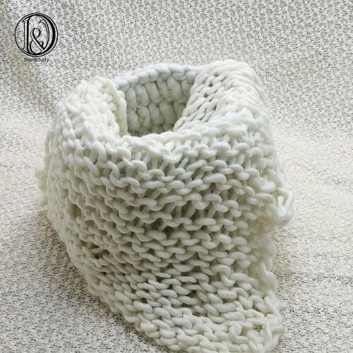 Don&Judy 100% Wool Handcraft Blanket + Basket Nest + 150*100cm Backdrop Photo Newborn Blanket Background for Photo Shoot Prop