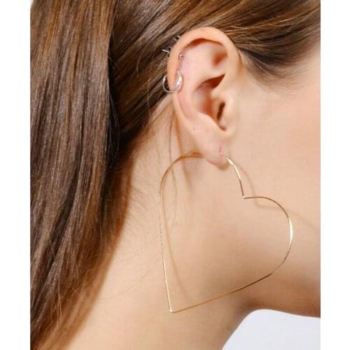 Exaggerates Big Circle Heart-shaped Peach Heart Love Earrings 2020 Women Fashion OL Cool Earrings AM2088