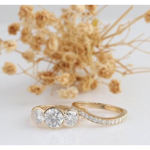 Veryins 14K 585 Rose Gold 3.1CTW DEF Color Moissanite Bezel Set Three Stone Engagement Ring Bridal Set for Women Wedding Gift