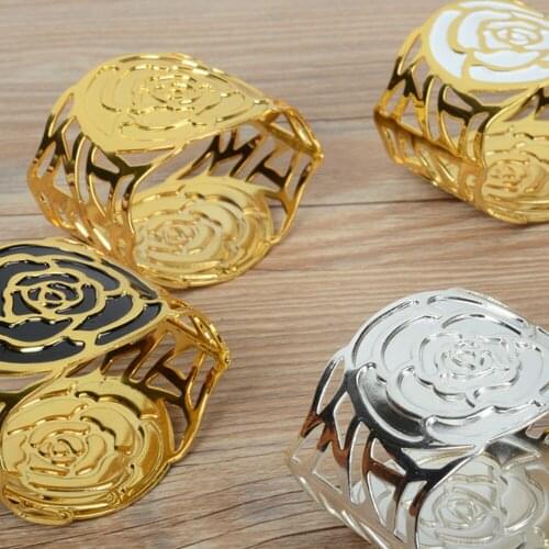 SHSEJA 10pcs/lot Wedding restaurant napkin ring beautiful roses napkin buckle hotel banquet napkin ring desktop decorations