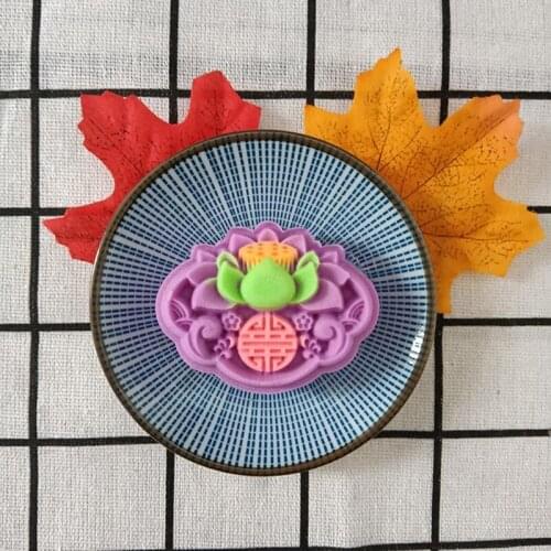 Mooncake Mold 50g Lotus Stamp Cake Cookie Mould Cutter Hand Pressure Baking Tool M68E