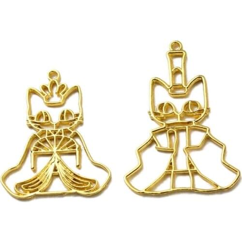 Handmade Golden Rabbit Star Heart Cartoon Resin Frame Pendant Open Bezel Setting Resin Casting Art Jewelry Making