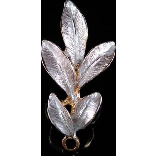 SEA MEW 10 PCS 2.3*4.6cm Fashion Metal Alloy KC Gold Leaves Pendant Charm For Jewelry Making