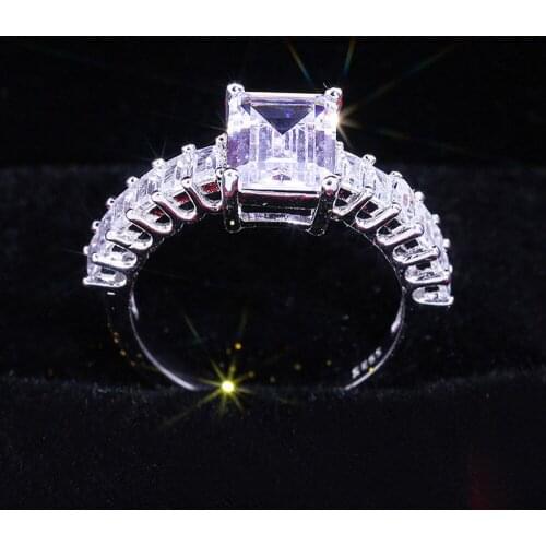 2019 Luxury Jewelry Womens Ring Sparkling Square white Cubic Zircon Engagement Ring Gift