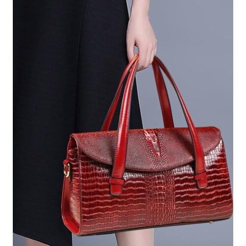 Fashion Leather Crocodile Pattern Women Handbag 2021 New Wild Middle-aged Ladies Mother Tote Bag Shoulder Messenger Bags
