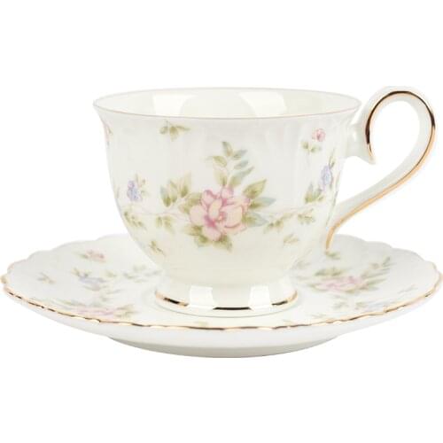 China Bone Coffee Cup Saucer Set European Luxury Small White Ceramic Cup Turkish English Afternoon Tea Set Espresso Cups AA60BD