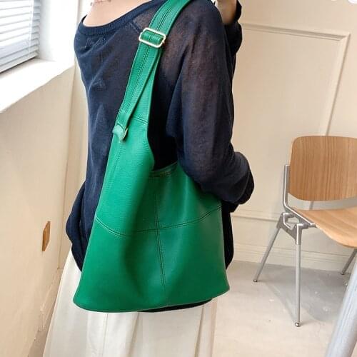 Large Capacity Womens Summer 2021 Western Style Shoulder Messenger Bag College Student Class Tote Bag