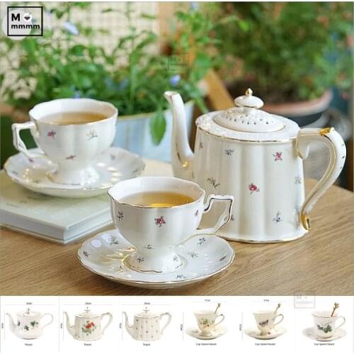 Europe Tea Cup And Saucers Set Ceramic Mugs Coffee Cup Set With Dessert Plate Spoon Insect Print Drinkware Teapot Espresso Cups