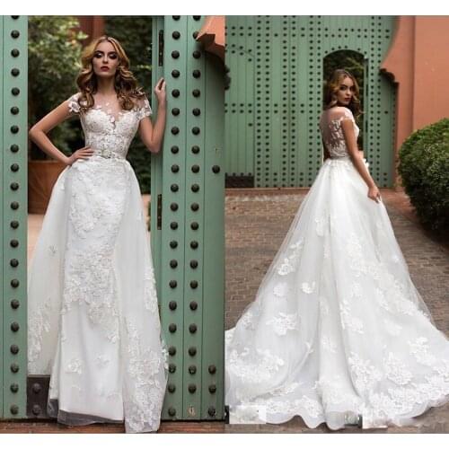 2017 Custom Made Sheath Wedding Dresses with Detachable Train Lace Appliques Sheer Neck Short Sleeves Bridal Gowns